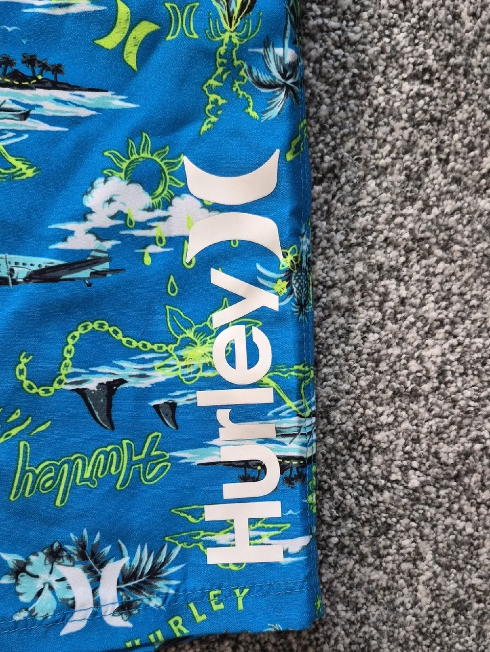 Hurley Neptune Aqua & Blue Island Print Swim Trunks Nwt